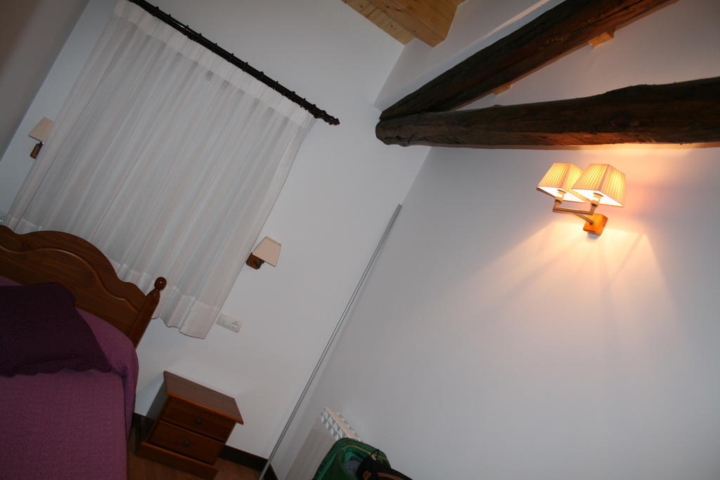 Casa Rural San Millan Villa Oncala Oda fotoğraf